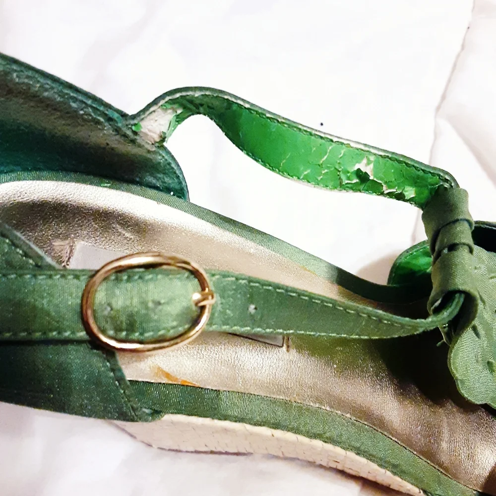 Steve Madden Ruffle Wedge Platforms - Picture 16 of 16